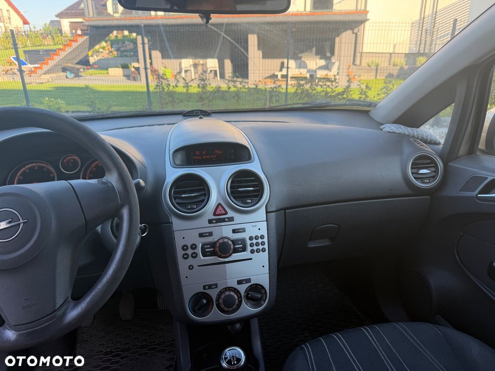 Opel Corsa - 12