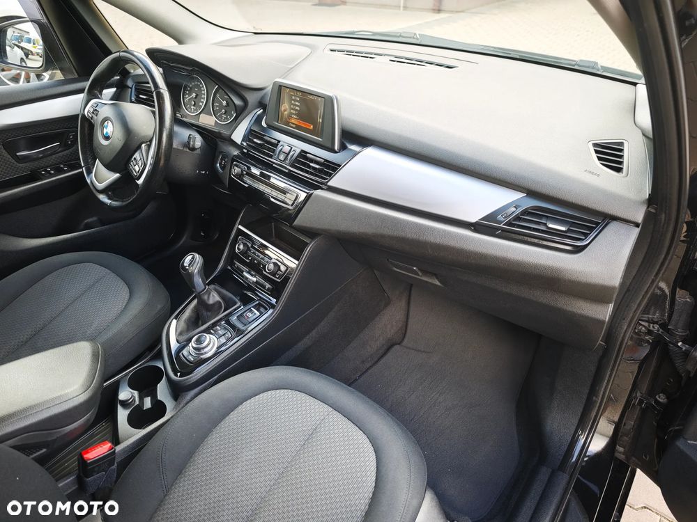 BMW Seria 2 216d Advantage - 39
