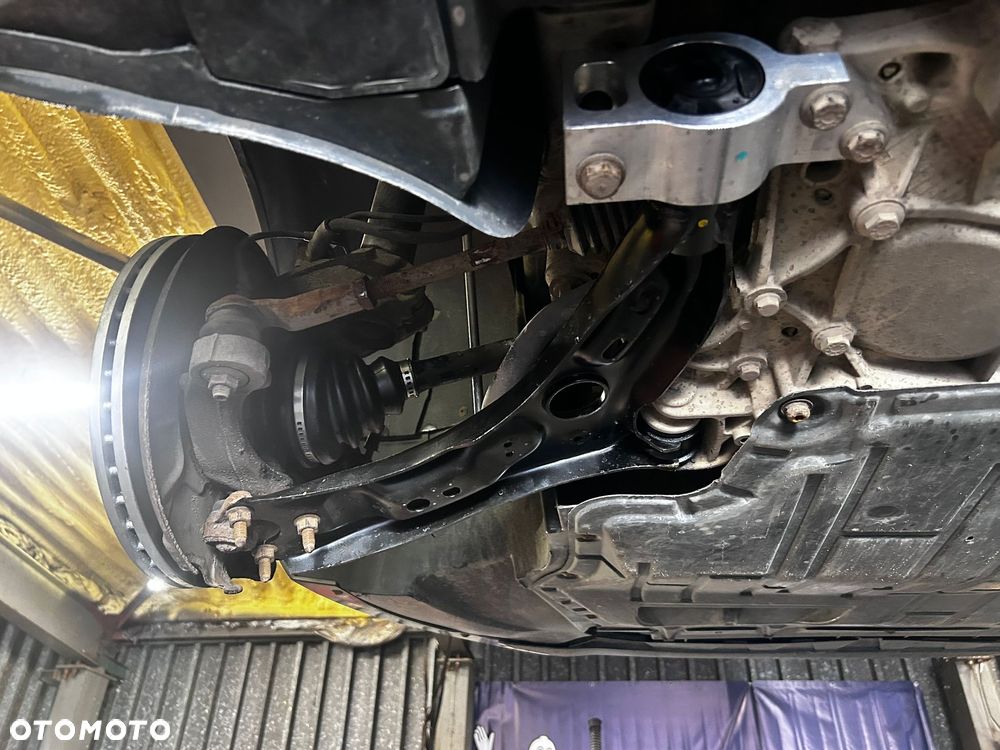 Volkswagen Passat 2.0 TDI Comfortline - 14