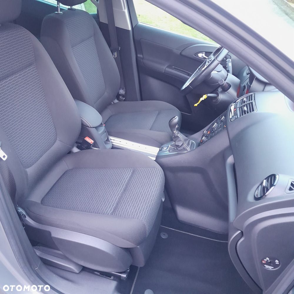 Opel Meriva 1.4 drive - 10