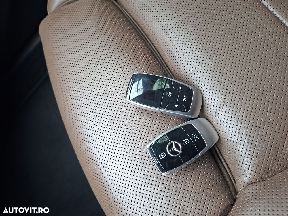 Mercedes-Benz E 220 d 4MATIC Aut. - 32