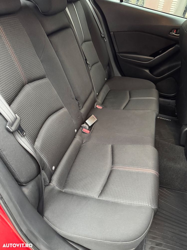 Mazda 3 G120 Revolution - 9