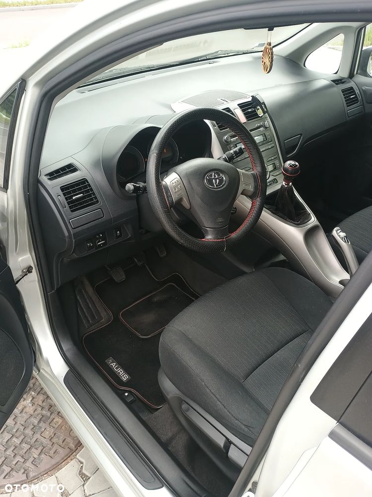 Toyota Auris 1.6 VVT-i Sol - 7