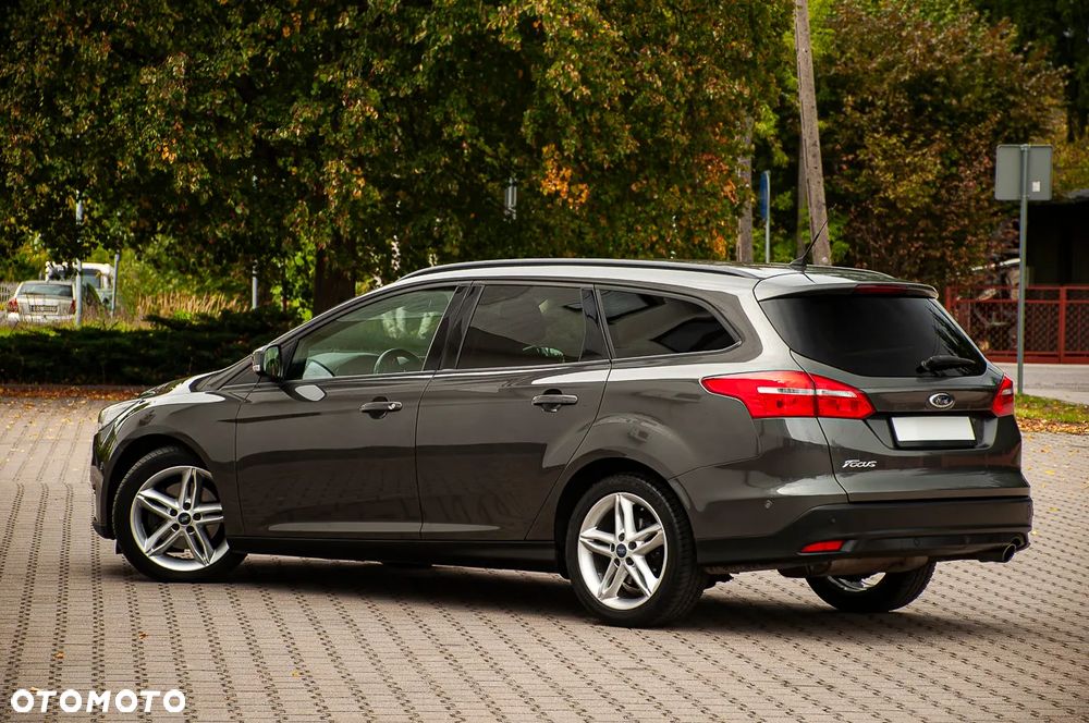 Ford Focus - 34