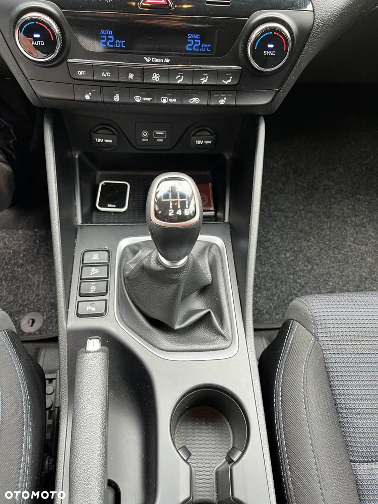 Hyundai Tucson 1.7 CRDI BlueDrive Style 2WD - 19