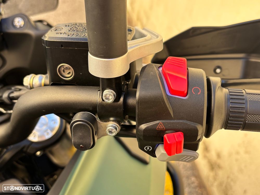 Benelli TRK 702 - 10