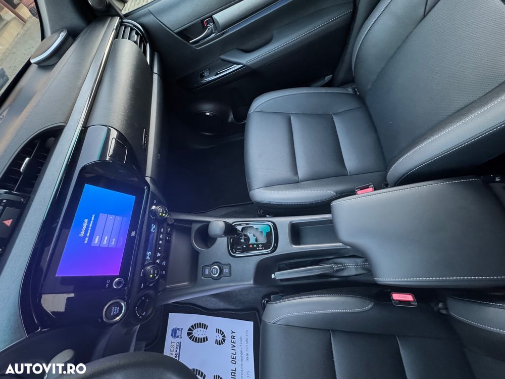 Toyota Hilux 2.8D 204CP 4x4 Double Cab AT MHEV Invincible - 21