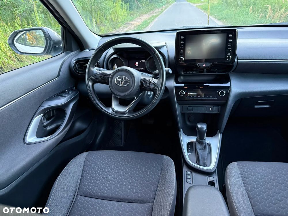 Toyota Yaris Cross Hybrid 1.5 Comfort - 16