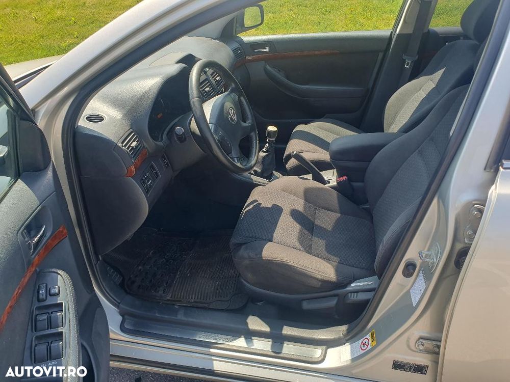 Toyota Avensis 2.2 D-4D Station Business - 5