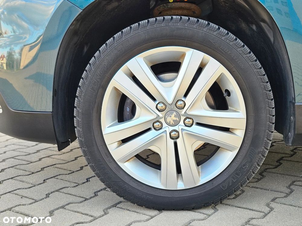 Peugeot 2008 1.2 Pure Tech Style S&S - 22