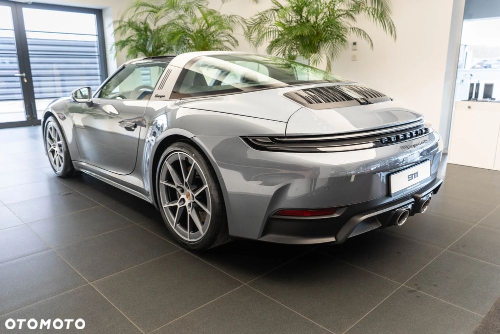 Porsche 911 Targa 4 GTS - 2