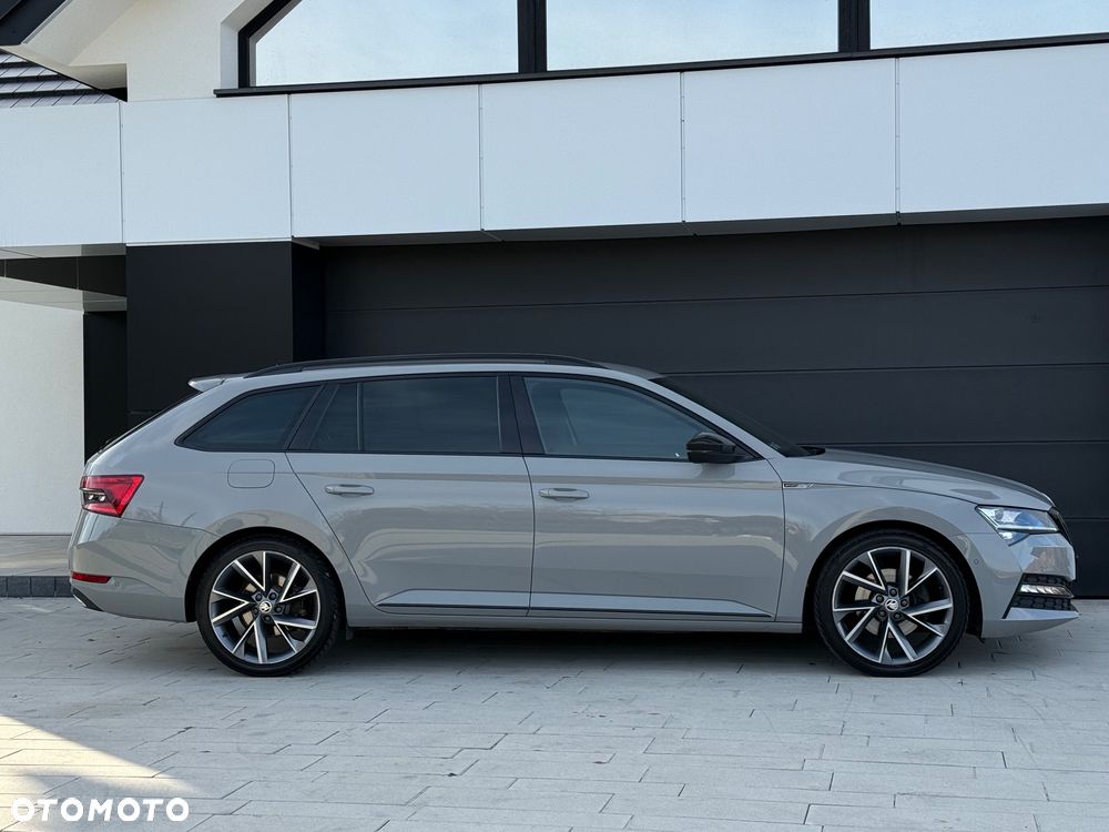 Skoda Superb 2.0 TDI SCR Sportline DSG - 38