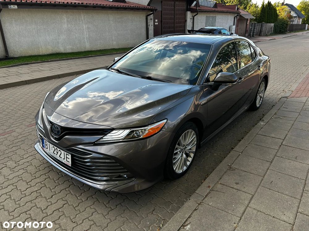 Toyota Camry Business Edition - 4