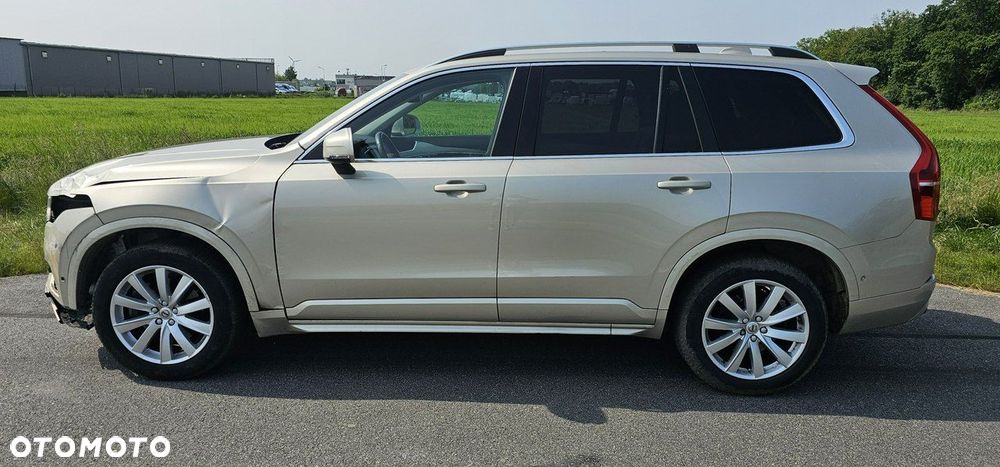 Volvo XC 90 - 8