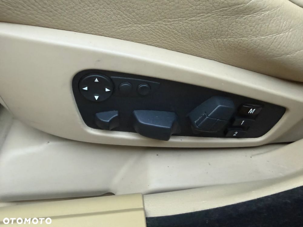 BMW Seria 5 530i - 15