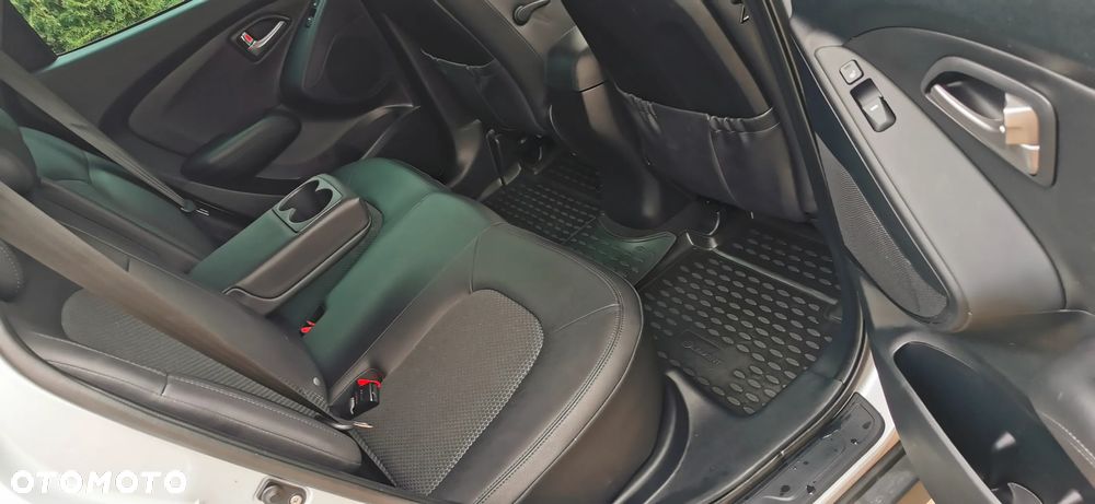 Hyundai ix35 2.0 2WD Style - 18