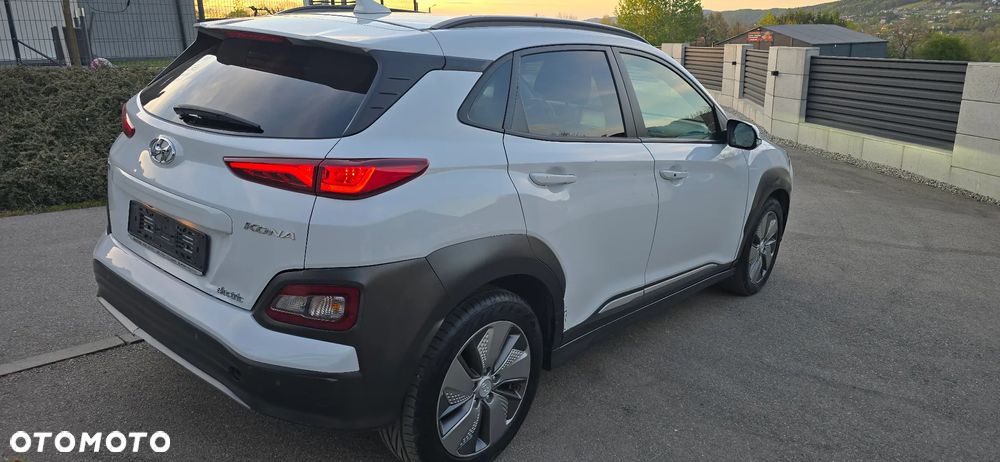 Hyundai Kona Premium - 16