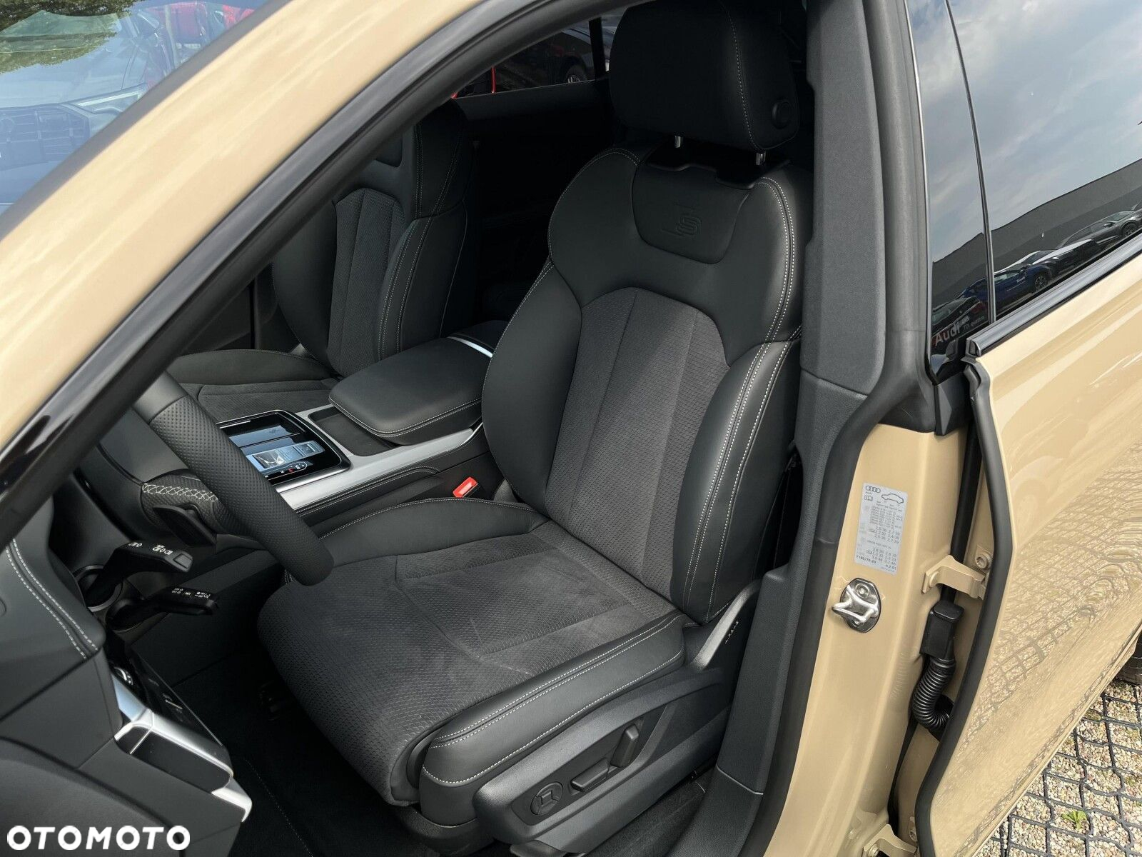 Audi Q8 - 15