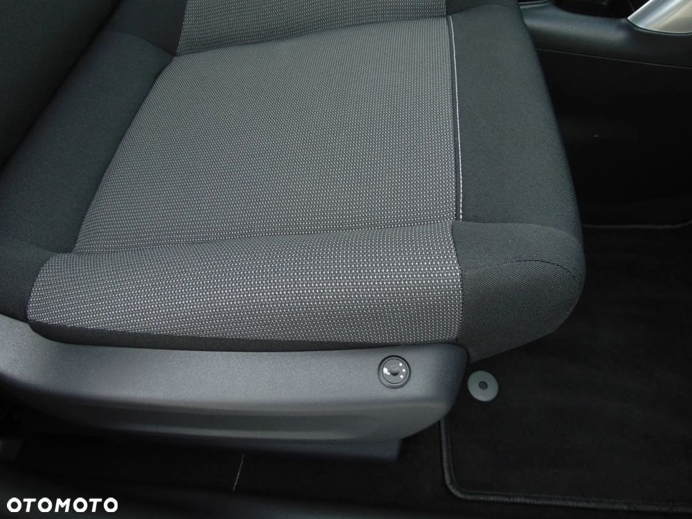 Citroën C3 Aircross BlueHDI 110 Stop & Start SHINE - 23