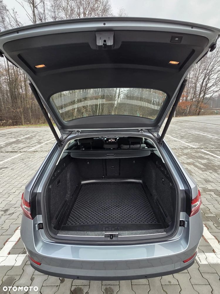 Skoda Superb 1.8 TSI Ambition - 11