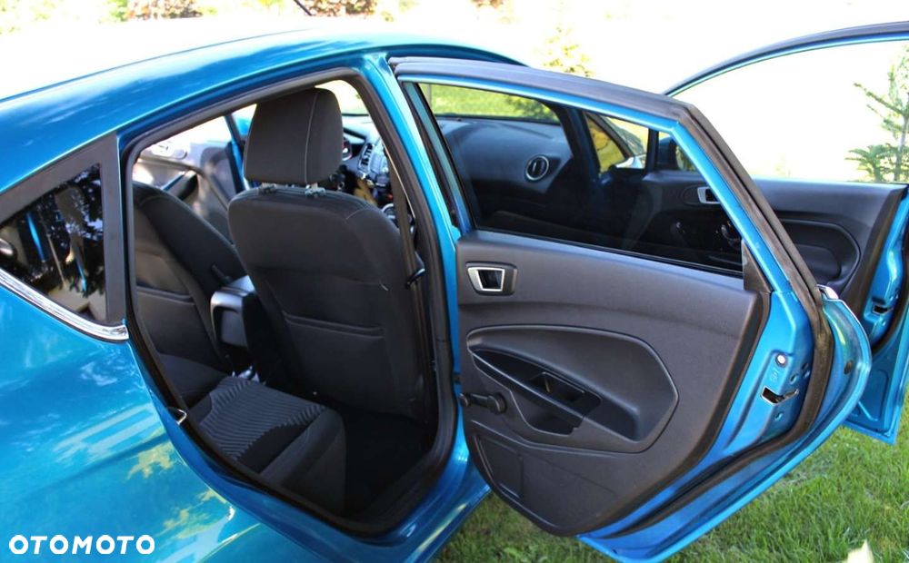 Ford Fiesta - 16
