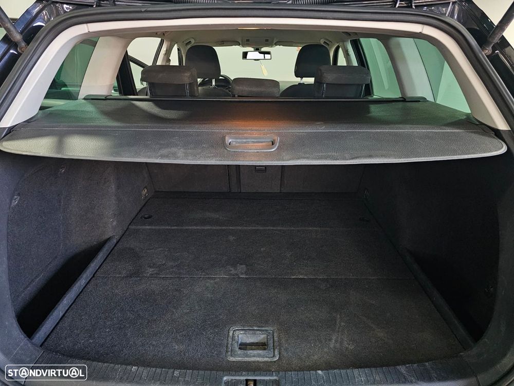 VW Golf Variant 1.6 TDi Highline - 23