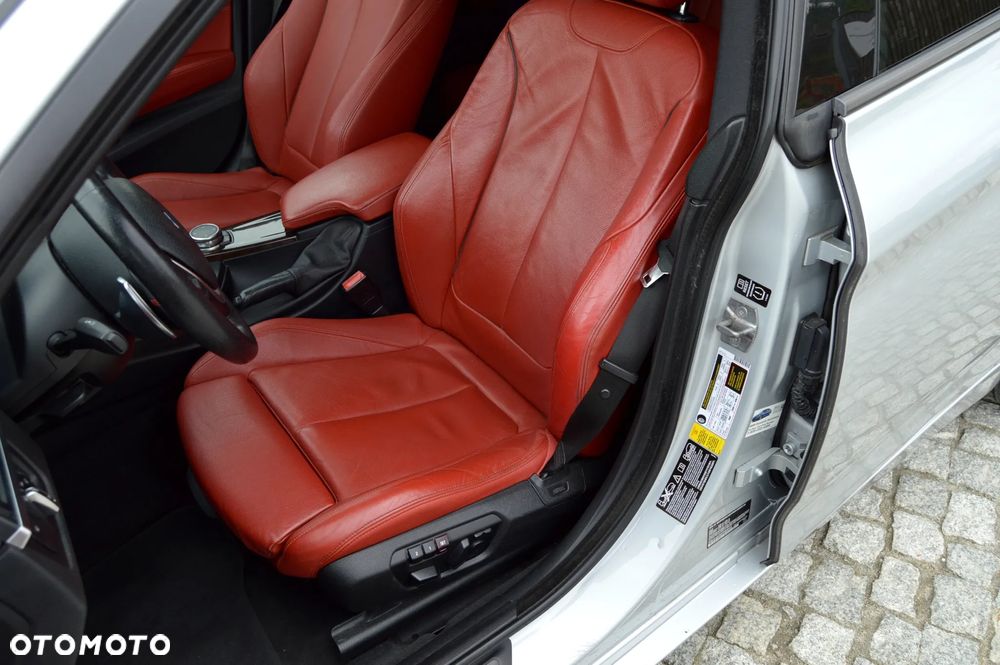 BMW 3GT 335i xDrive Sport Line - 13