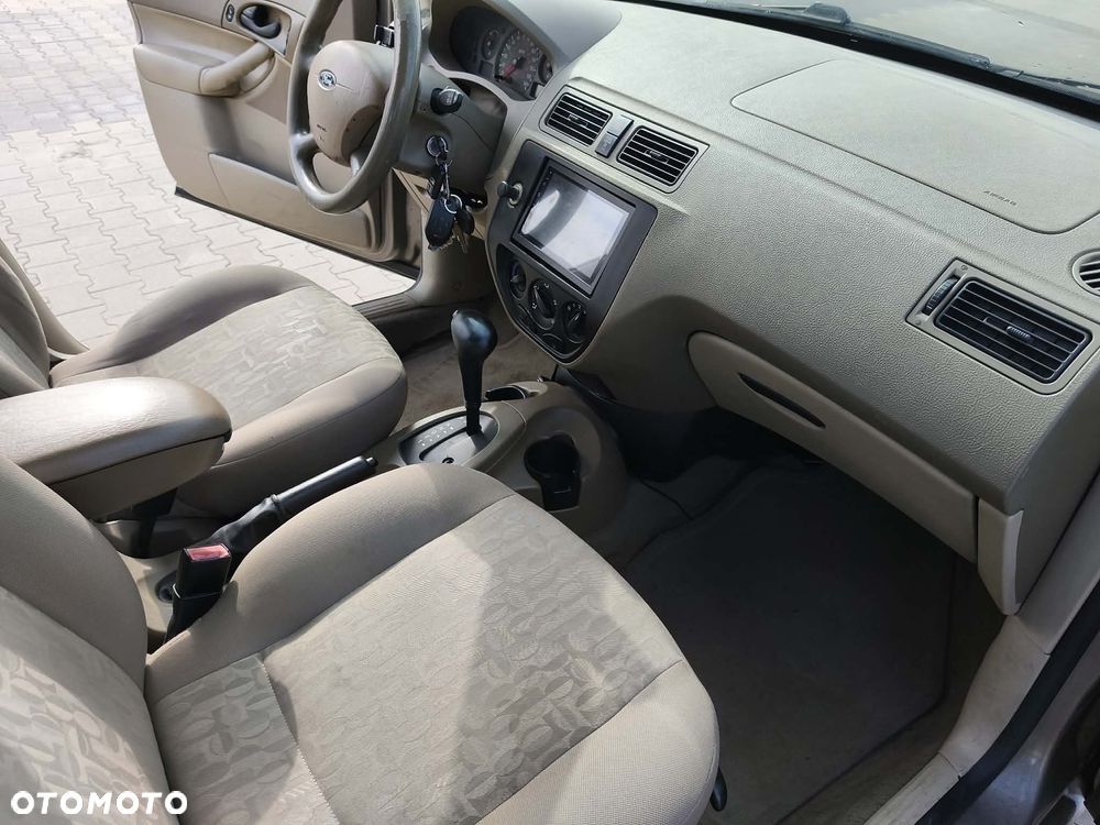 Ford Focus - 16