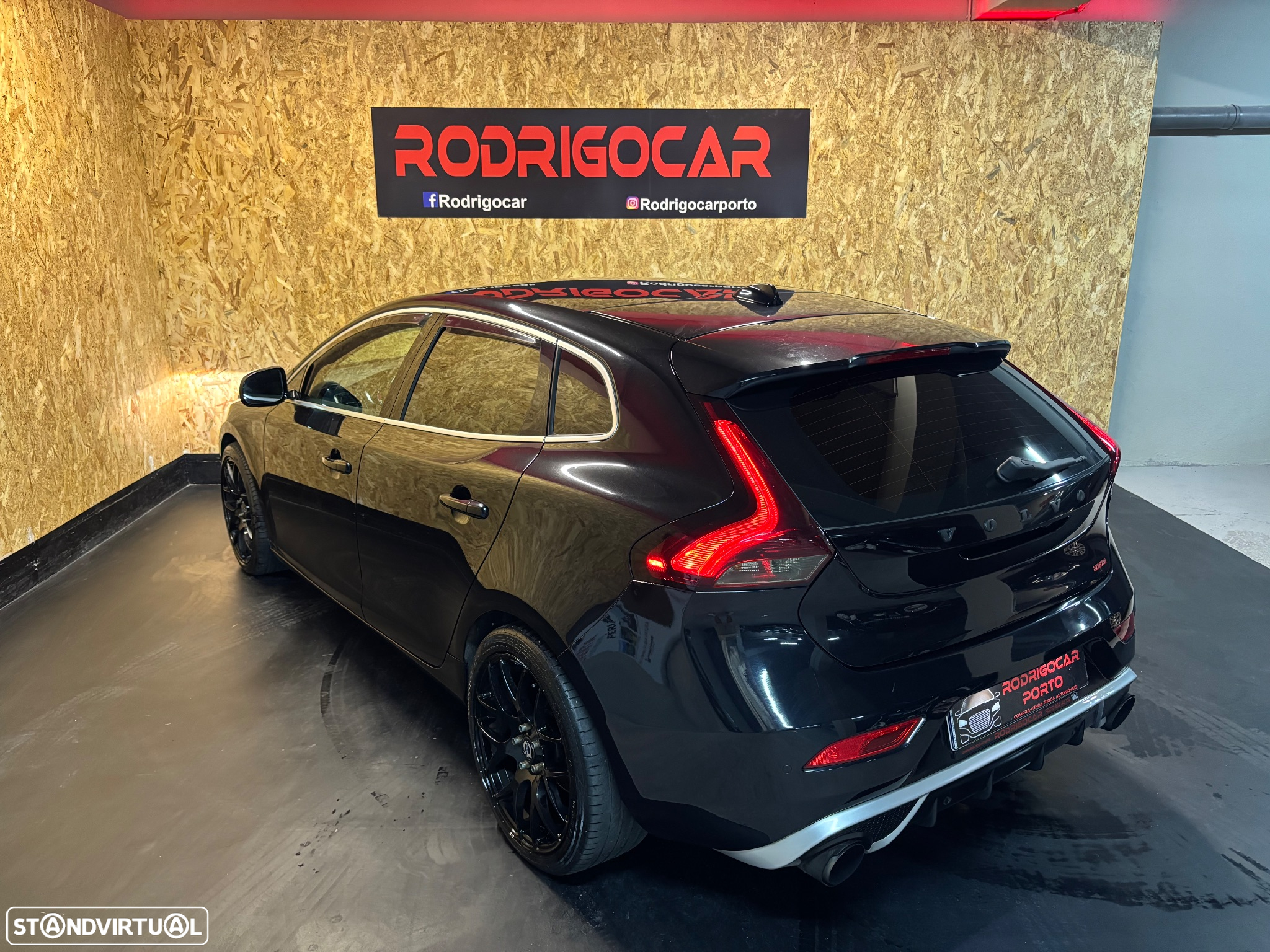 Volvo V40 1.6 D2 R-Design - 4
