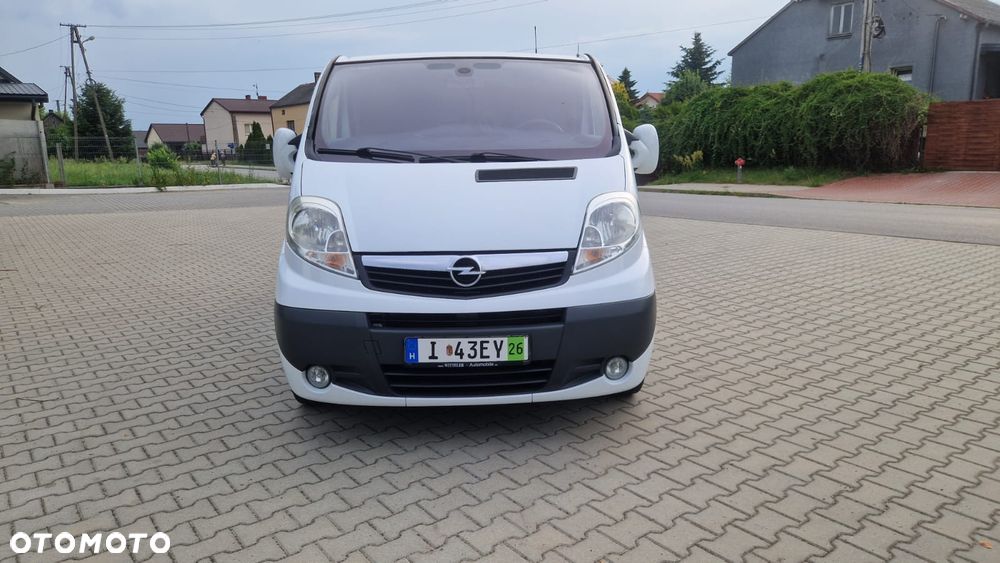 Opel Vivaro - 2
