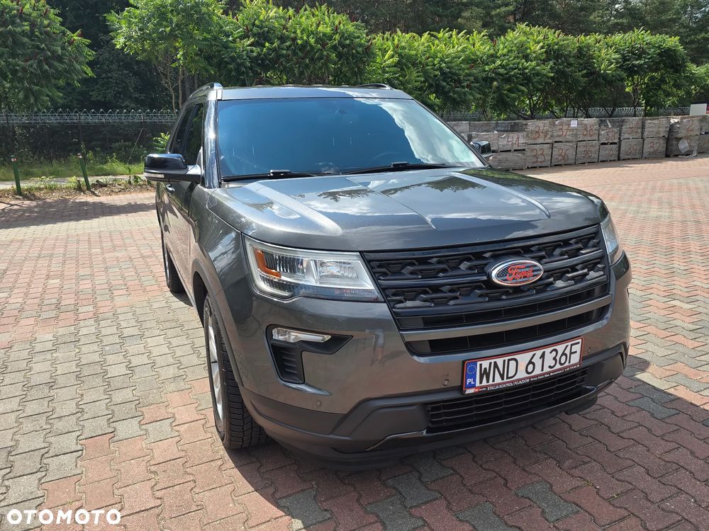 Ford Explorer - 1