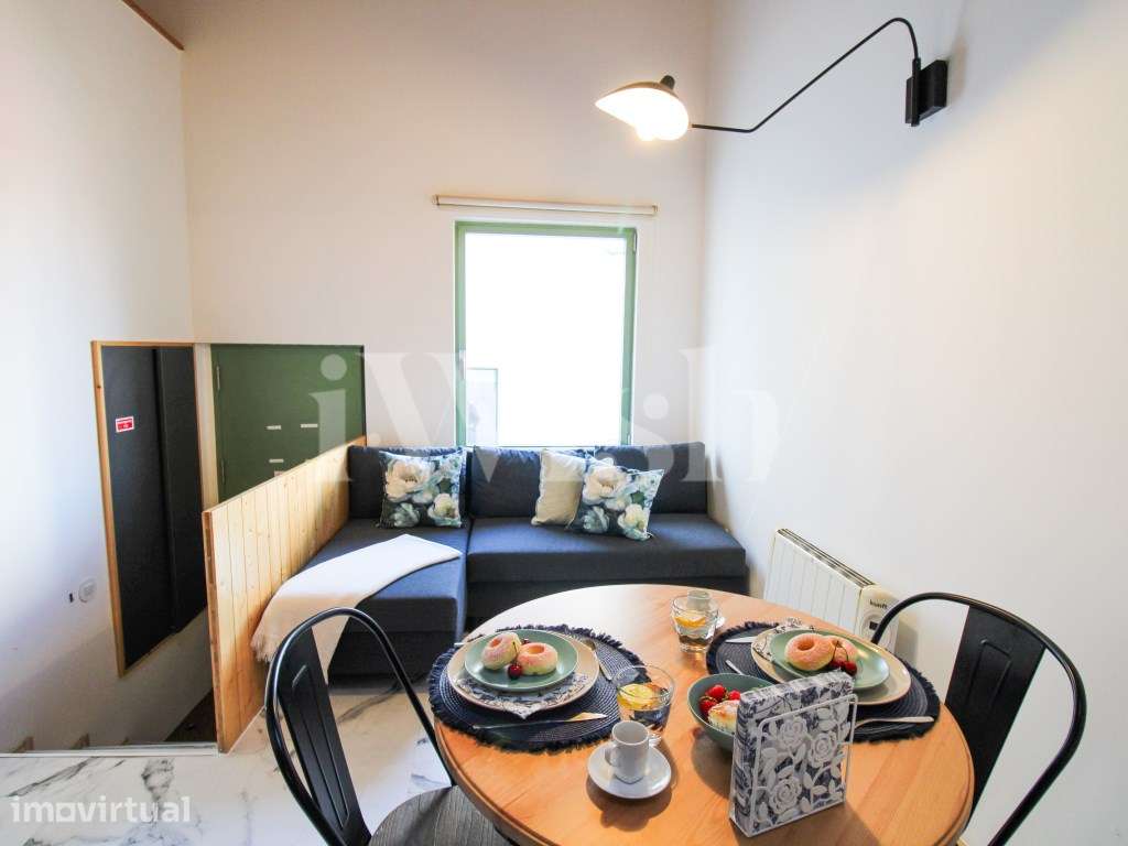 Apartamento mezzanine equipado e mobilado com licença de alojamento... - Grande imagem: 4/21
