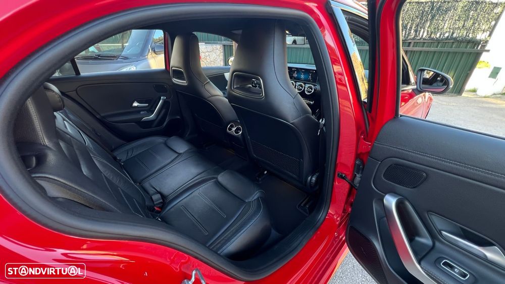 Mercedes-Benz A 180 d 7G-DCT AMG Line - 13