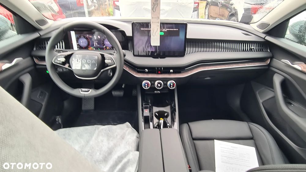 Skoda Superb 2.0 TDI SCR 4x4 L&K DSG - 16