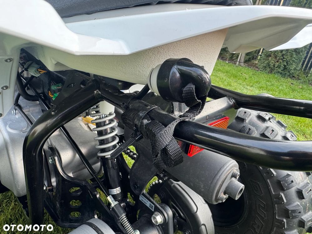 Yamaha YFZ - 17
