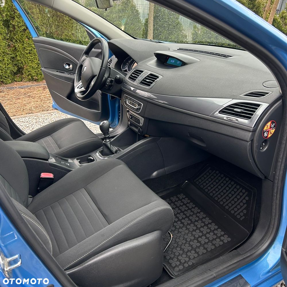 Renault Megane 1.6 16V Limited - 24