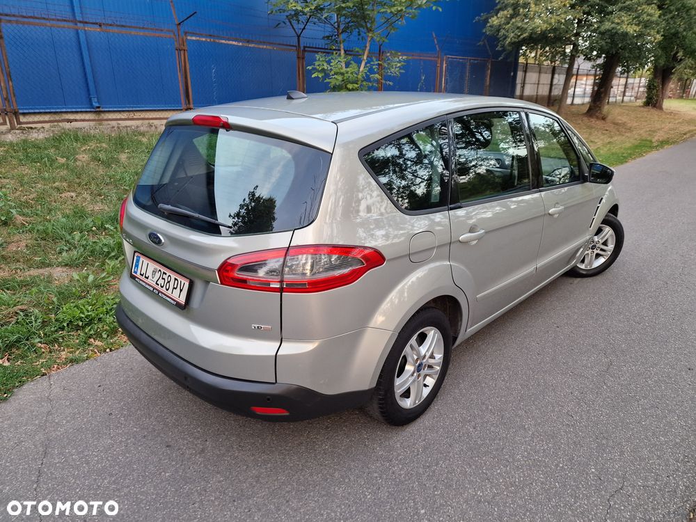 Ford S-Max 2.0 TDCi DPF Titanium - 28
