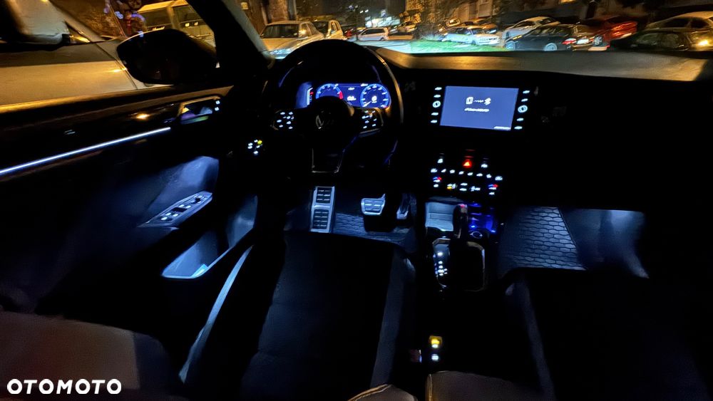 Volkswagen T-Roc 1.5 TSI ACT Premium DSG - 19