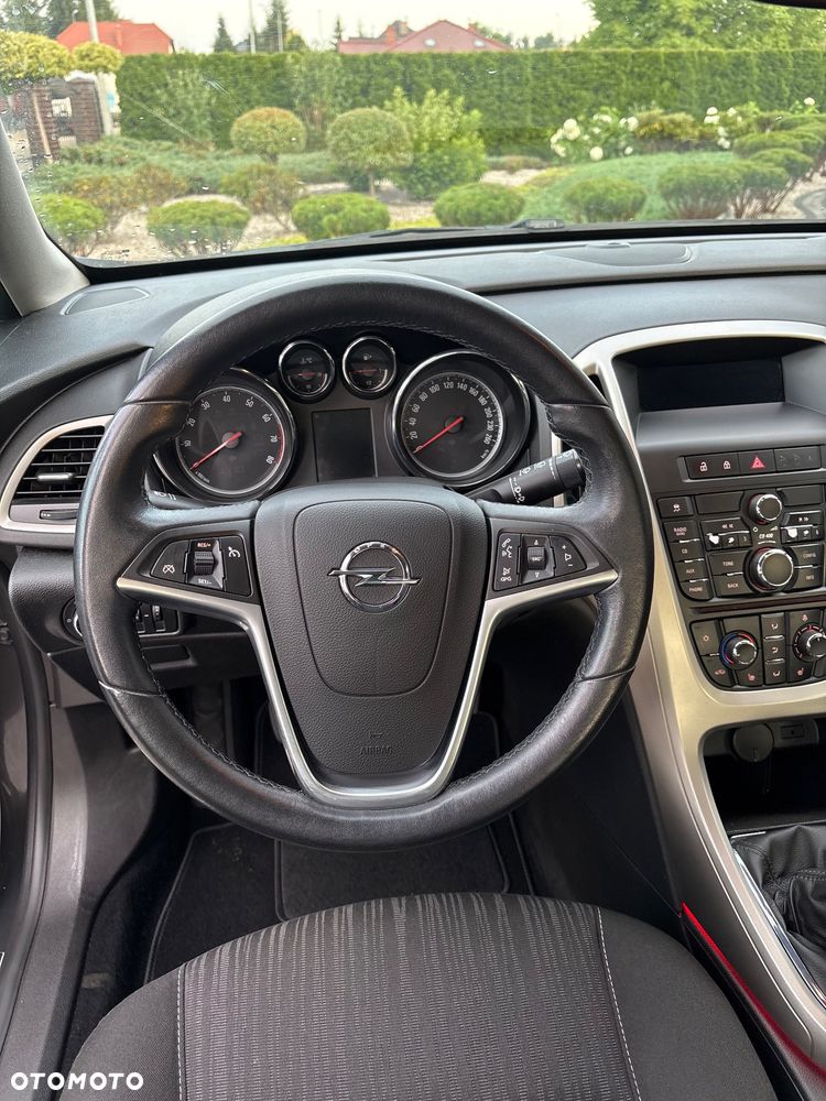 Opel Astra 1.4 T Cosmo - 29