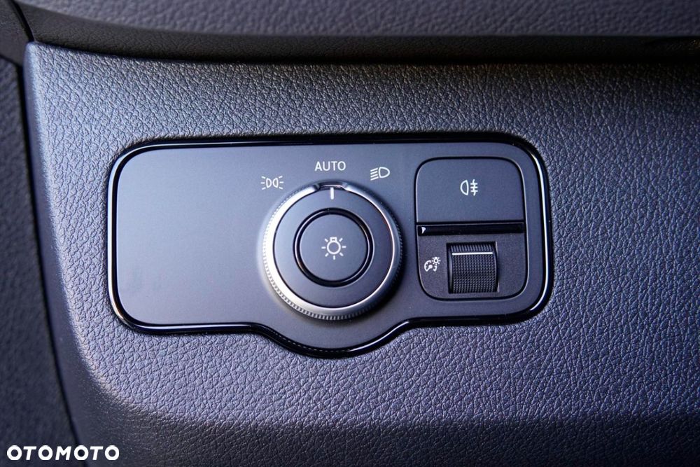 Mercedes-Benz Sprinter - 20