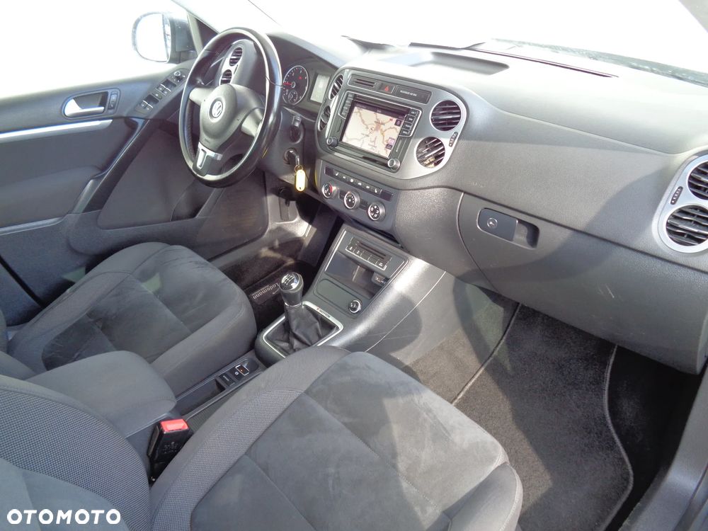 Volkswagen Tiguan - 14