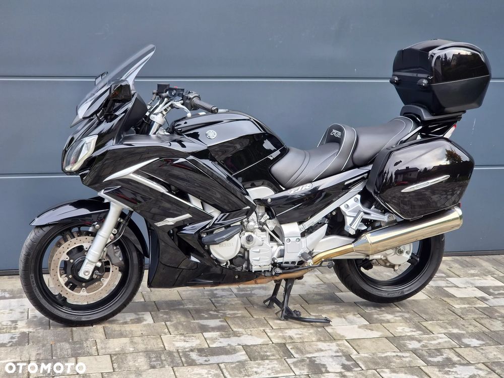 Yamaha FJR - 24