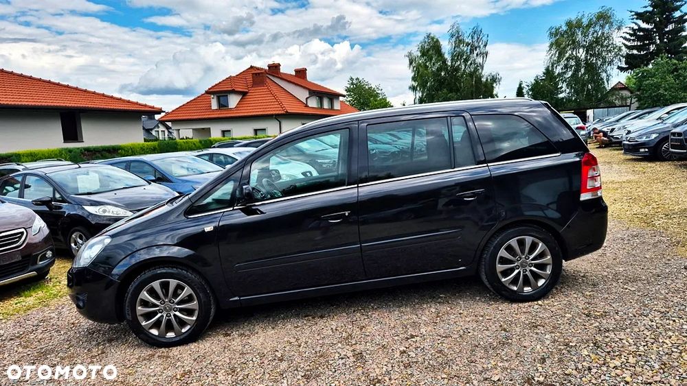 Opel Zafira 1.8 Cosmo EU5 - 20
