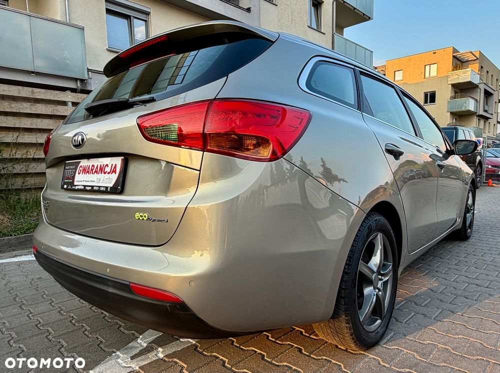 Kia Ceed 1.6 GDI Platinum Edition - 4