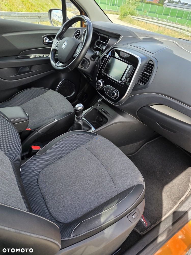 Renault Captur ENERGY TCe 120 Crossborder - 24