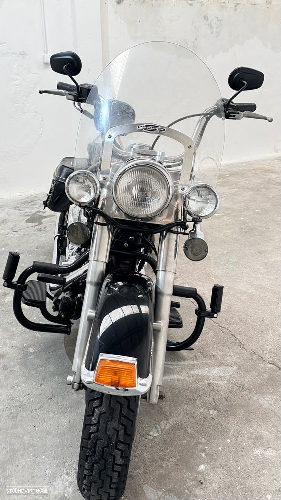 Harley-Davidson Heritage Softail Classic - 2