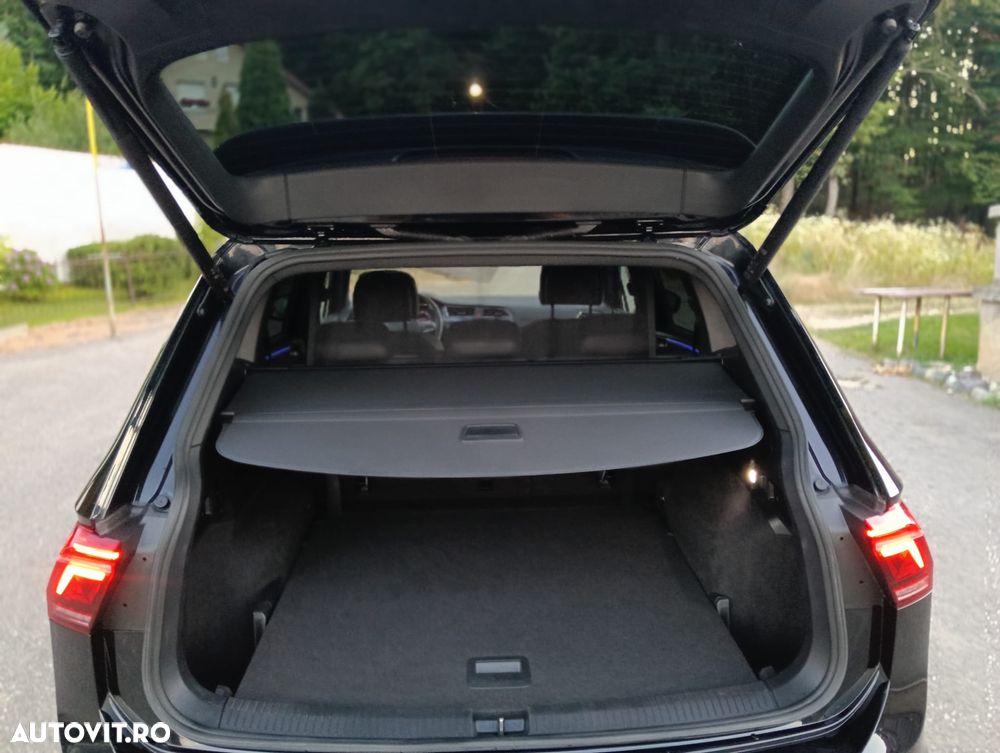 Volkswagen Tiguan 2.0 TDI 4Mot DSG R-Line - 30