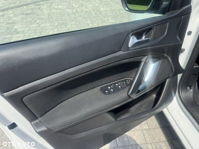 Peugeot 308 - 25