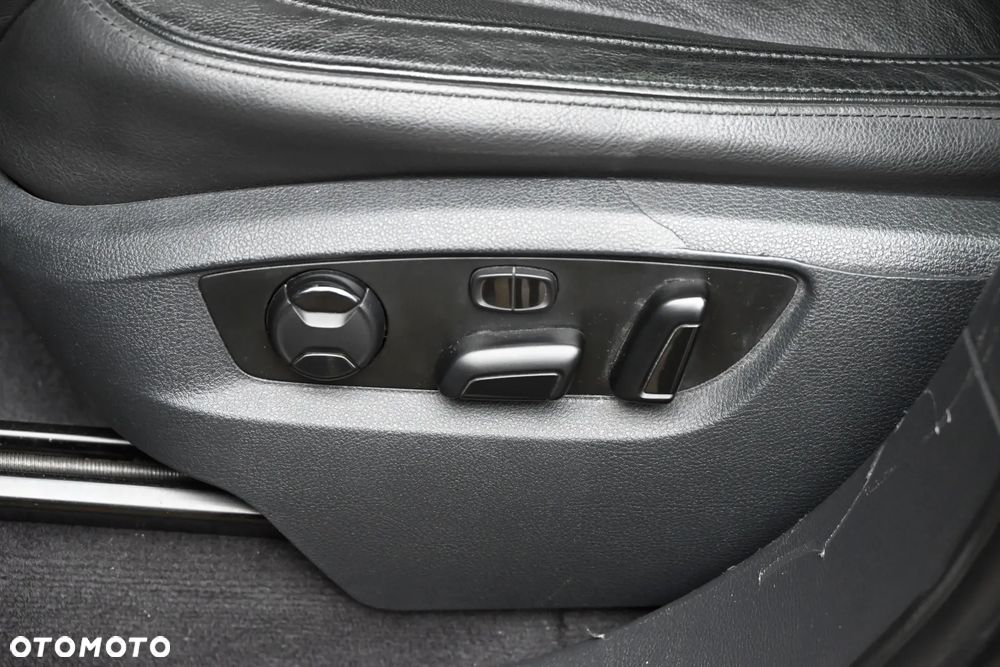 Volkswagen Touareg V6 FSI Blue Motion - 22