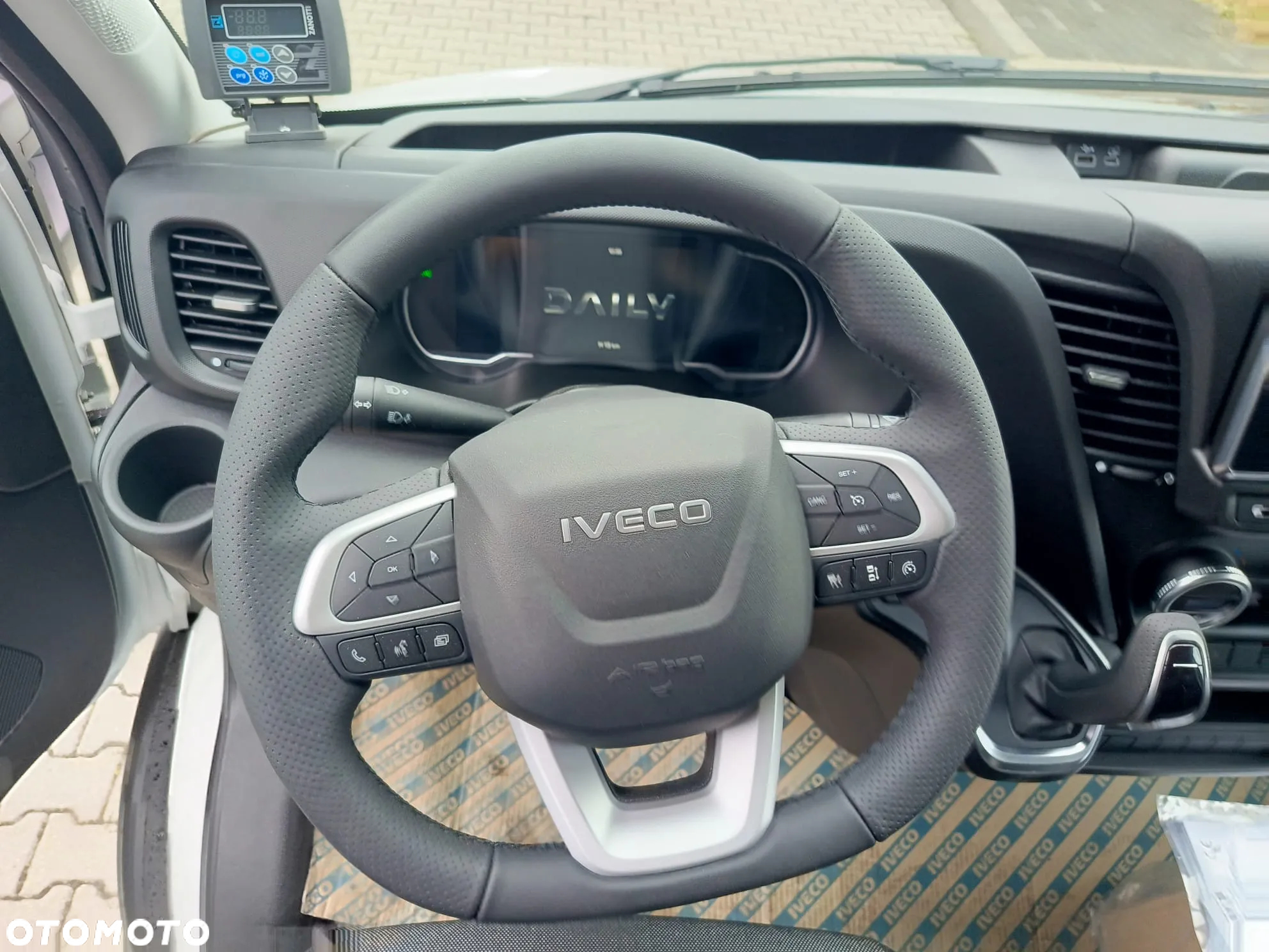 Iveco Daily 35S18HA8 - 24